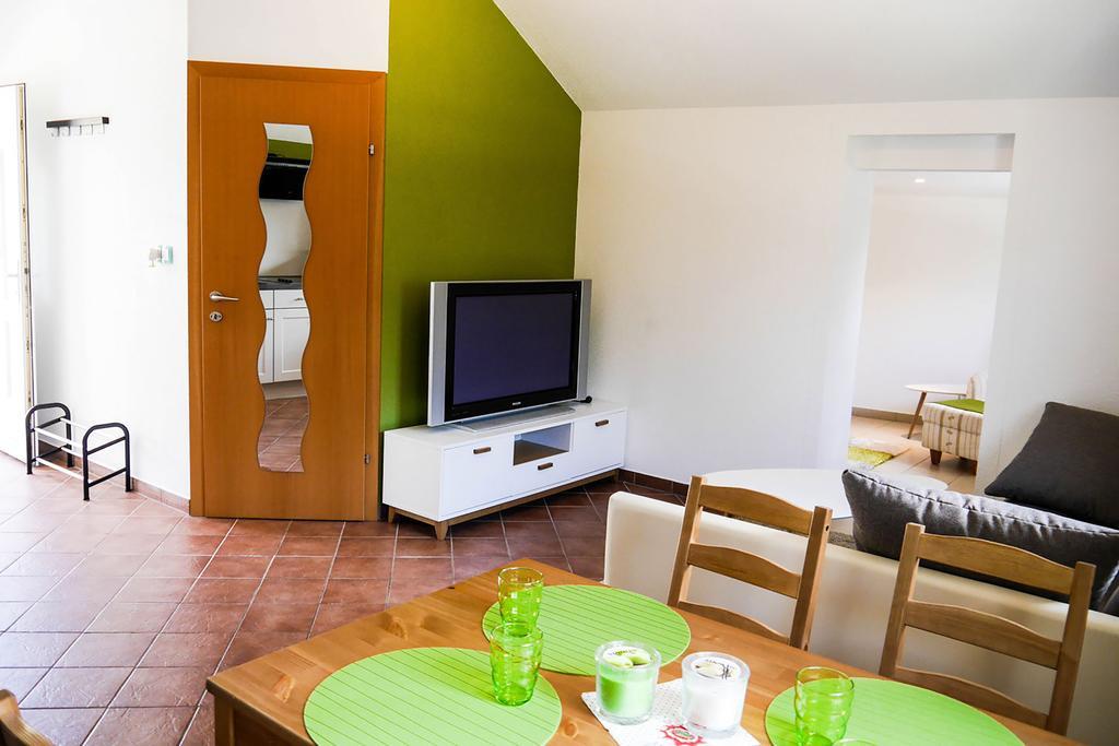 Millenium Inn Mürzzuschlag Buitenkant foto
